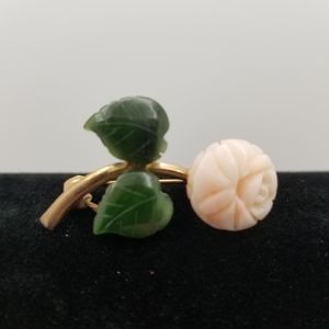 Unbranded vintage flowers pink green brooch pin